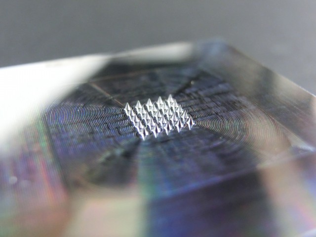 Micro needlee cutting sample(H=0.6mm,P=1.0mm)(MIL-S-5513)