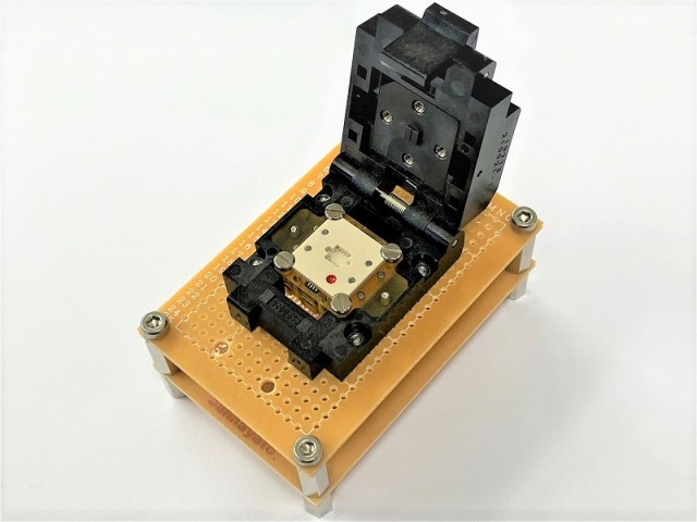Custom IC sockets for Kelvin connection